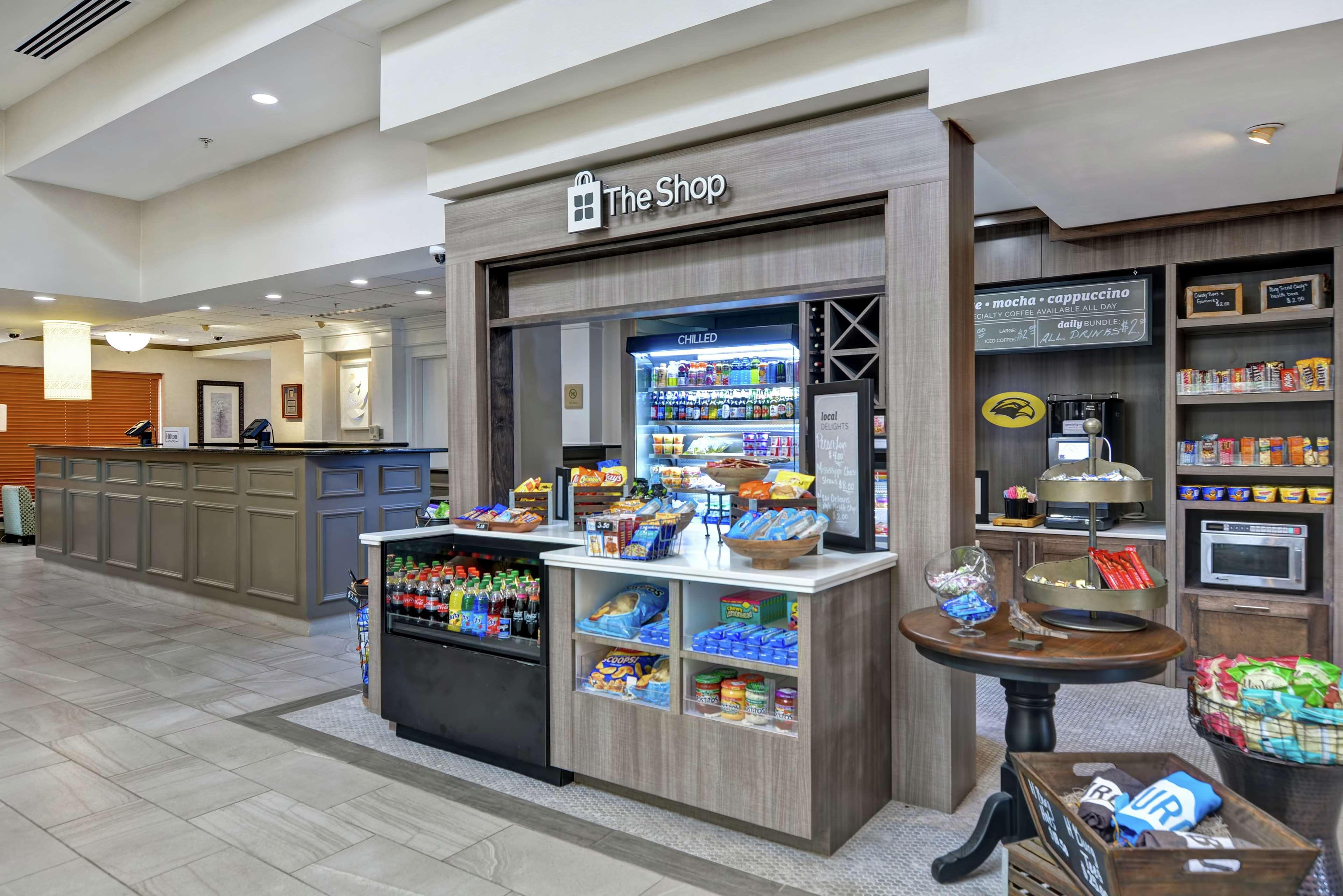 Hilton Garden Inn Hattiesburg Exteriör bild